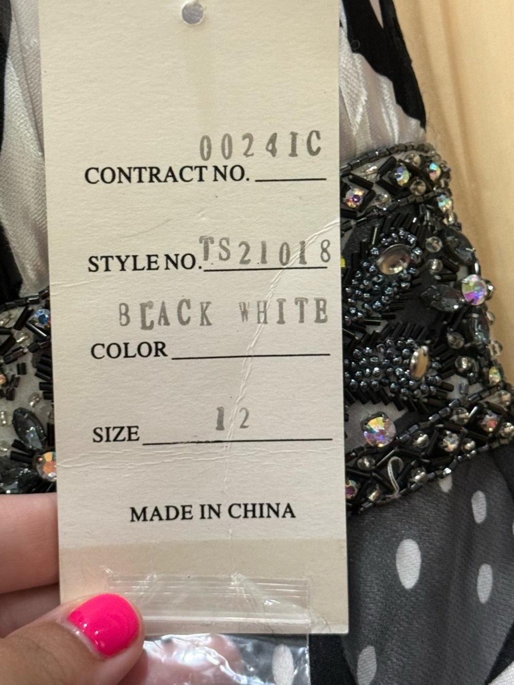 Tony Bowls Black White Abstract Beaded Halter Cocktail Dress TS21018 Size 12 - Picture 5 of 11